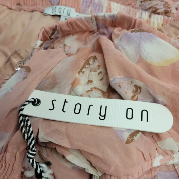 Fashion Nova Story On Floral 2 Piece Set - Picture 4 of 4